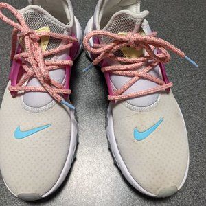 Size 9 - Nike React Presto White Hyper Violet